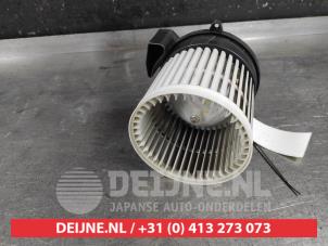 Suzuki Celerio Heizung Belüftungsmotor O653410 foto 2