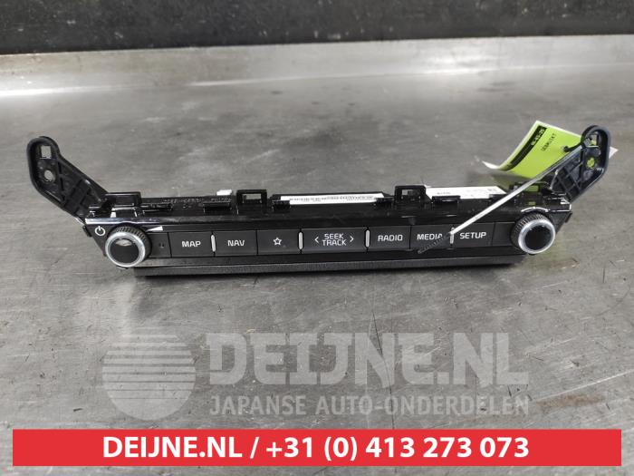 Kia Niro Radiobedienfeld O653419