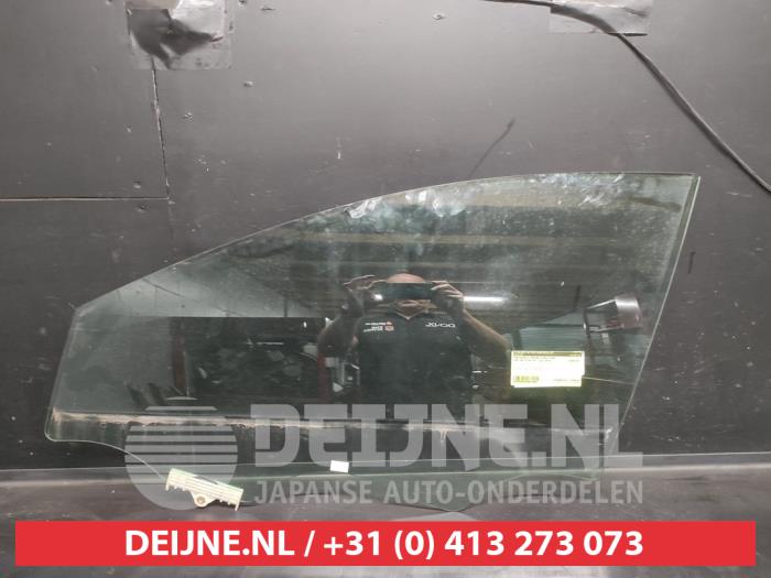 Kia Ceed Sportswagon Türscheibe 4-türig links vorne O653496