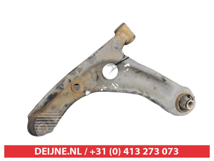 Toyota Aygo Draagarm onder links-voor O653527