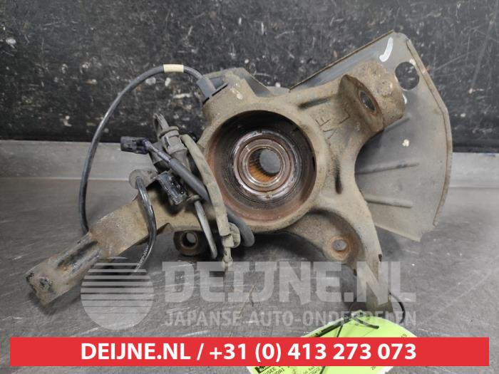 Hyundai I40 Achsschenkel links vorne O653804