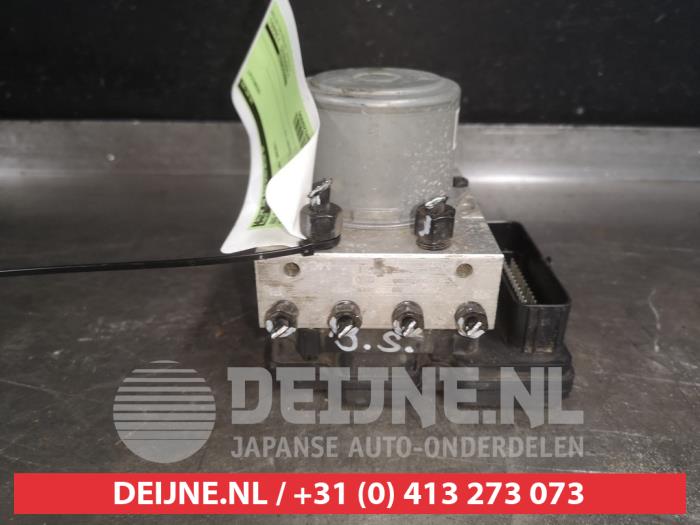 ABS Pomp van een Kia Ceed Sportswagon (CDF) 1.6 CRDi 16V 115 Eco-Dynamics+ 2020