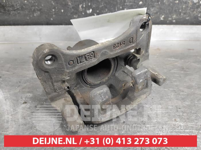Mitsubishi Space Star Bremszange rechts vorne O653994