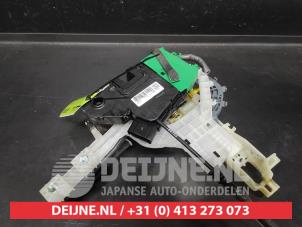 Hyundai I30 Door lock mechanism 4-door, front left O654060 photo 3