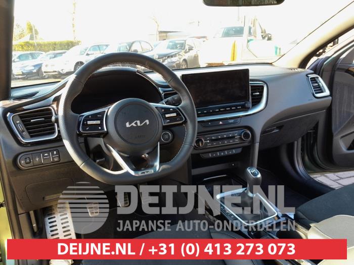 Kia Ceed Sportswagon Glovebox O654240