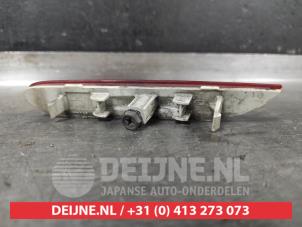 Nissan Qashqai Stoßstangenreflektor rechts hinten O654248 foto 2