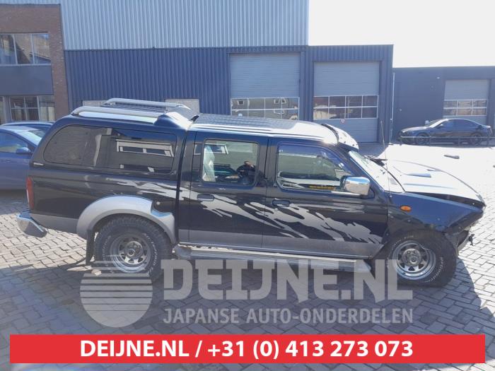 Nissan King Cab Portierruit 4Deurs rechts-voor O654318