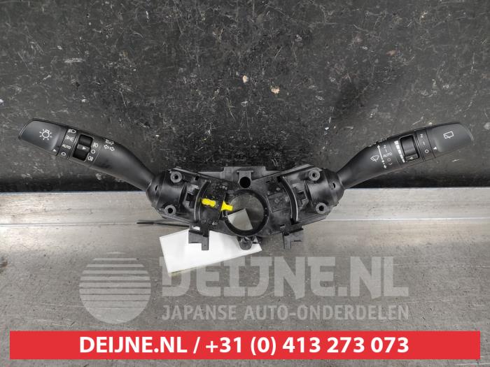 Kia Ceed Sportswagon Steering column stalk O654390