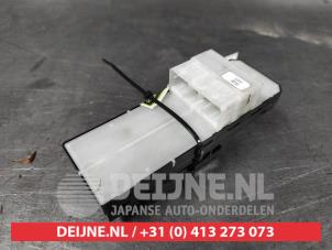 Suzuki SX-4 Multi-functional window switch O654414 photo 2