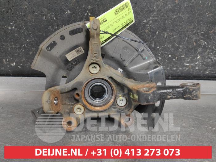 Kia Ceed Sportswagon Achsschenkel links vorne O654474