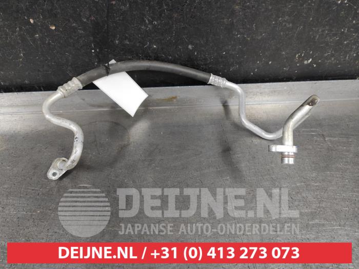 Nissan Micra Air conditioning line O654582