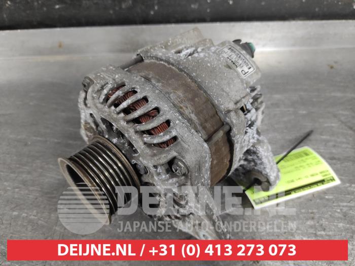 Gebruikte Dynamo Nissan Micra (K13) 1.2 12V Prijs € 35,00 Margeregeling aangeboden door V.Deijne Jap.Auto-onderdelen BV