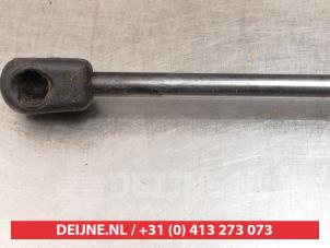 Suzuki Swift Rear gas strut, right O295393 photo 3