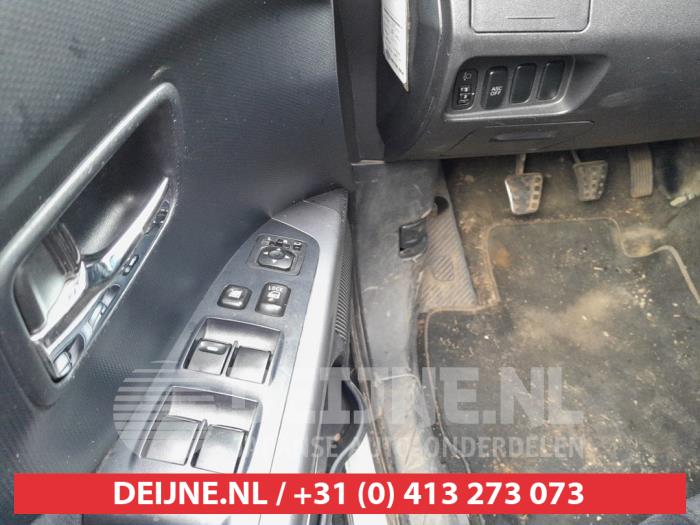 Mitsubishi Outlander Kombischalter Fenster O654704