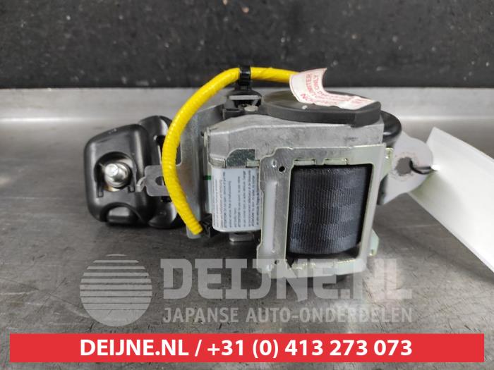 Hyundai I10 Front seatbelt, right O654755