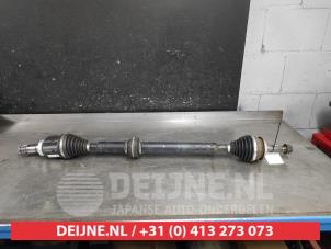 Gebruikte Homokineetas rechts-voor Toyota Auris (E15) 1.8 16V HSD Full Hybrid Prijs € 50,00 Margeregeling aangeboden door V.Deijne Jap.Auto-onderdelen BV