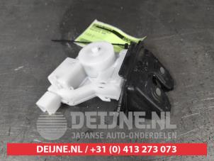 Nissan Leaf Tailgate lock mechanism O654953 photo 2