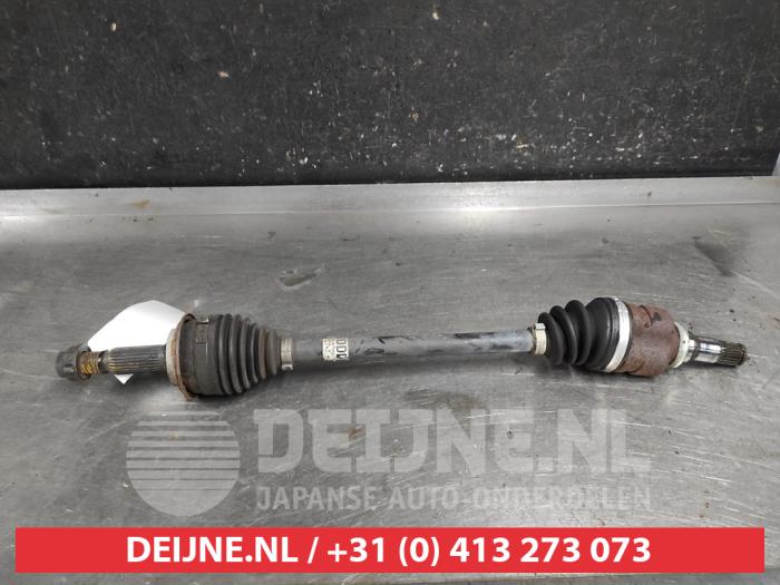 Toyota Yaris Antriebswelle links vorne O655033