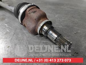 Toyota Yaris Front drive shaft, left O655033 photo 3