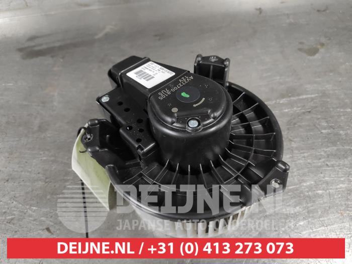 Toyota Auris Kachel Ventilatiemotor O655059