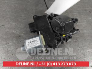 Hyundai IX20 Raammotor Portier O655129 foto 2