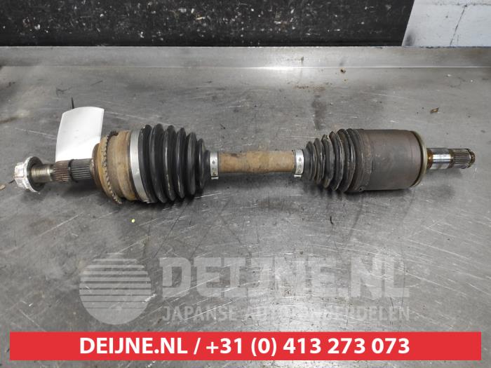 Mitsubishi Pajero Front drive shaft, left O655312