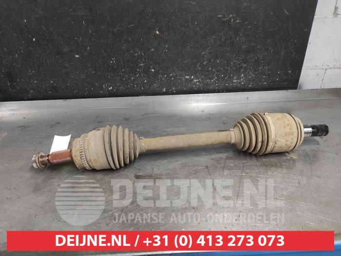 Mitsubishi Pajero Drive shaft, rear left O655313