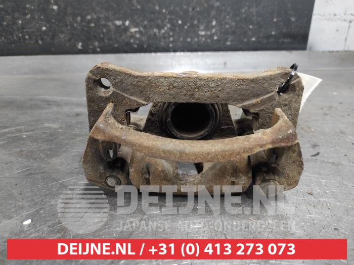Mitsubishi Pajero Bremszange rechts hinten O655346