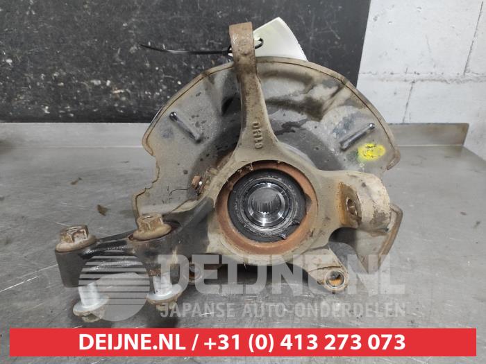 Suzuki SX-4 Knuckle, front right O655585