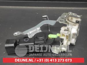 Daihatsu Terios Schließmechanik Heckklappe O655630 foto 2