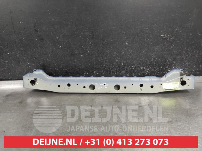 Nissan Leaf Radiatorbalken O655718