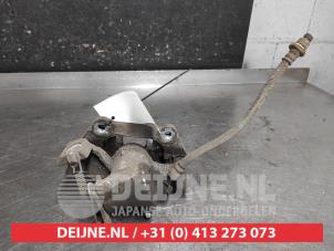 Toyota Yaris Rear brake calliper, right O655743 photo 2