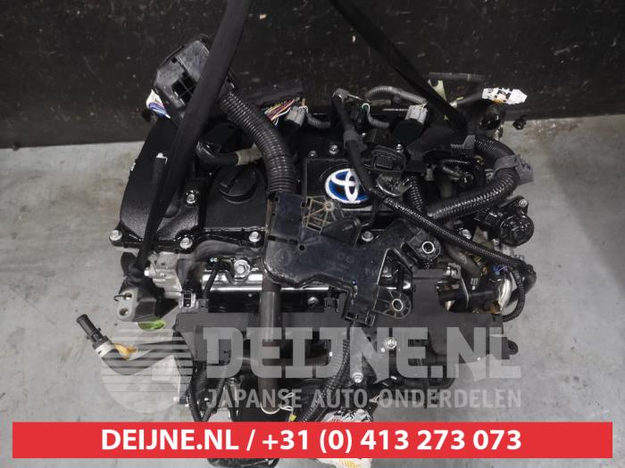 Gebruikte Motor Toyota Corolla Touring Sport (E21/EH1) 1.8 16V Hybrid 140 Prijs € 1.350,00 Margeregeling aangeboden door V.Deijne Jap.Auto-onderdelen BV