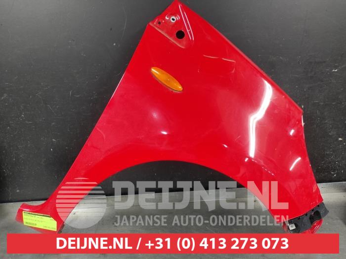 Daihatsu Cuore Kotflügel rechts vorne O655771