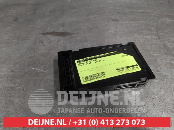 Kia Niro Drahtloses Ladegerät O655775
