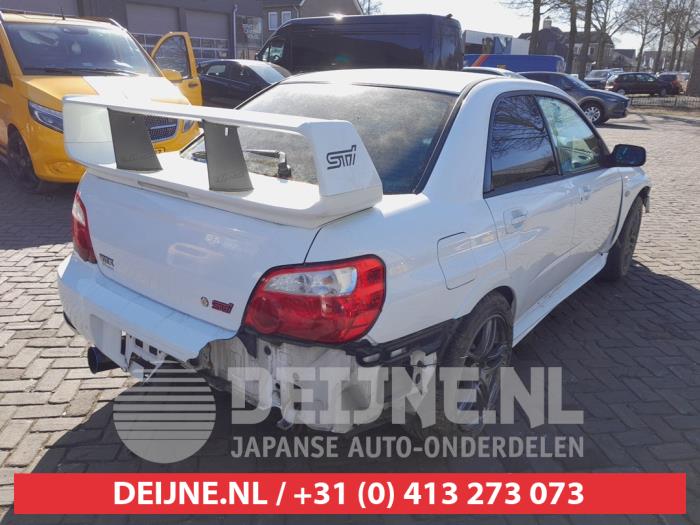 Subaru Impreza Portier 4Deurs rechts-achter O655859