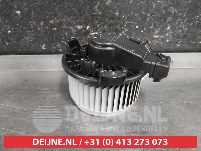 Daihatsu Terios Kachel Ventilatiemotor O655907