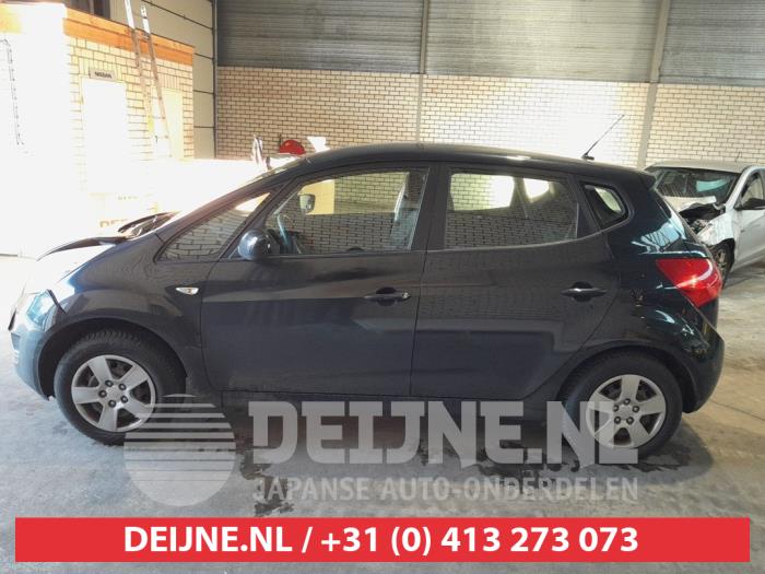 Kia Venga Extra window 4-door, left O655959