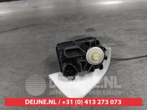 Daihatsu Terios Scheinwerfermotor O655922 foto 2