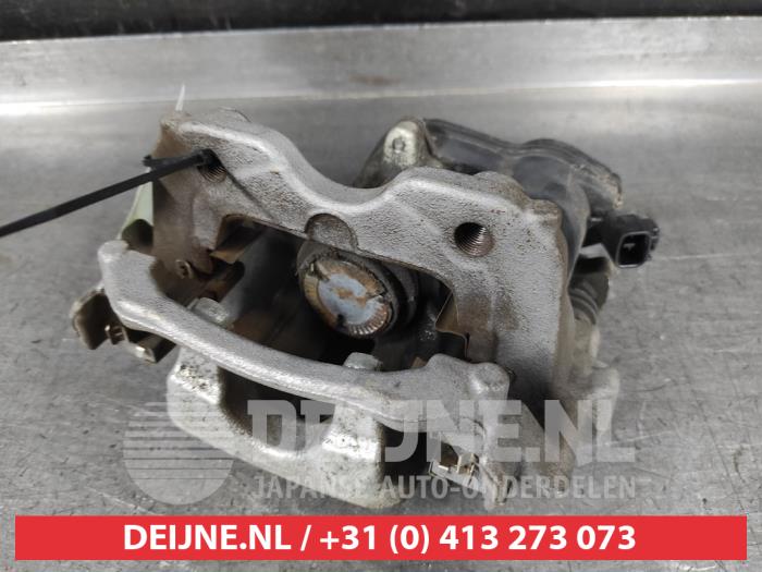 Toyota Yaris Remklauw (Tang) rechts-achter O656174
