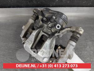 Toyota Yaris Rear brake calliper, right O656174 photo 2