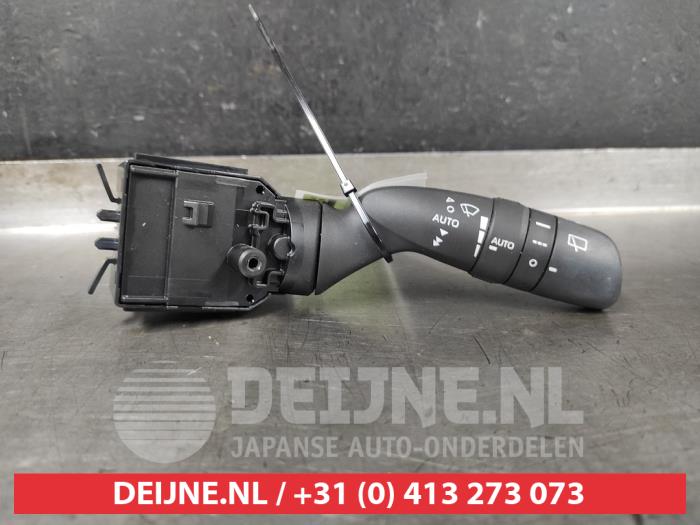 Toyota Yaris Scheibenwischer Schalter O656189