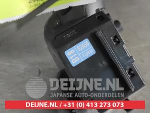 Toyota Yaris Ruitenwis Schakelaar O656189 foto 3