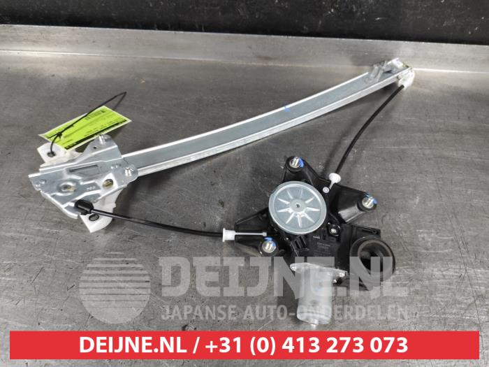 Toyota Yaris Fenstermechanik 4-türig rechts vorne O656205