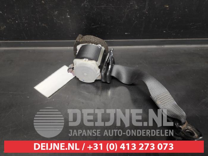 Toyota Yaris Veiligheidsgordel rechts-achter O656366