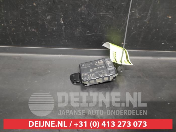 Toyota Corolla Radar sensor O656369