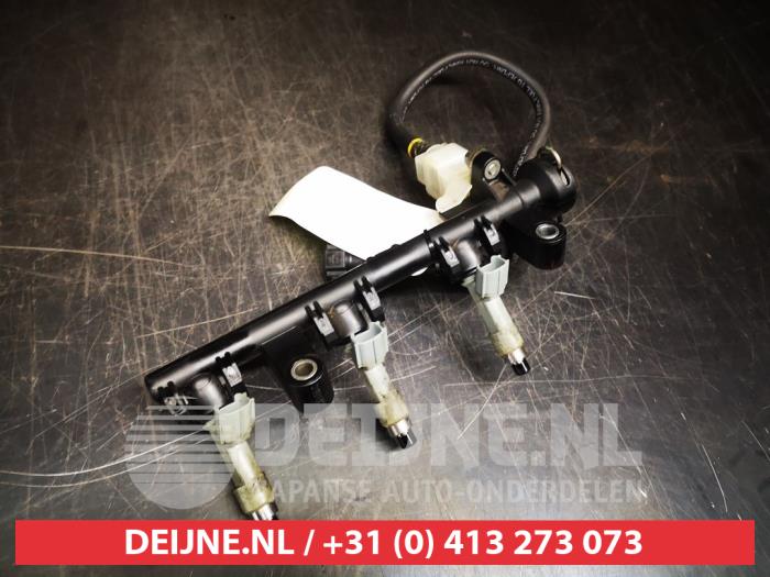 Toyota Yaris Einspritzdüse (Einspritzer) O656372