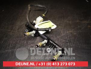 Toyota Yaris Einspritzdüse (Einspritzer) O656372 foto 2
