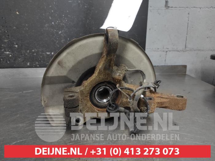 Mitsubishi ASX Fusee links-voor O656505