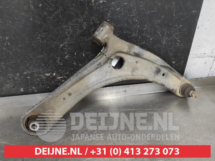 Mitsubishi ASX Draagarm onder rechts-voor O656503